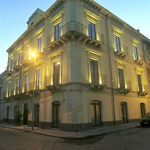 La Hotel Katánie