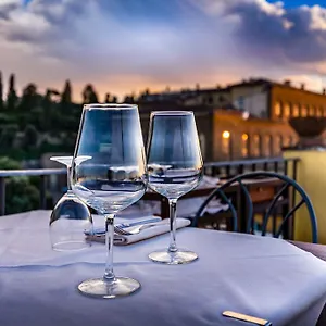 La Scaletta Al Ponte Vecchio Hotel Florencie